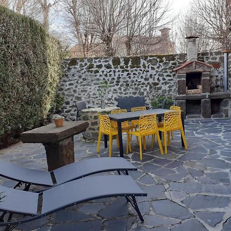 Maison Du Soleil Chez Isa Polignac  Luaran gambar