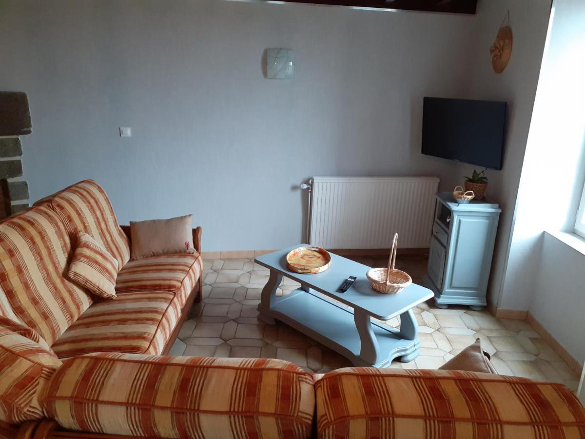 Maison Du Soleil Chez Isa Polignac  Luaran gambar