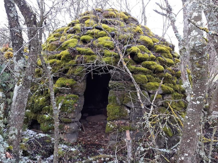 Maison Du Soleil Chez Isa Polignac  Luaran gambar