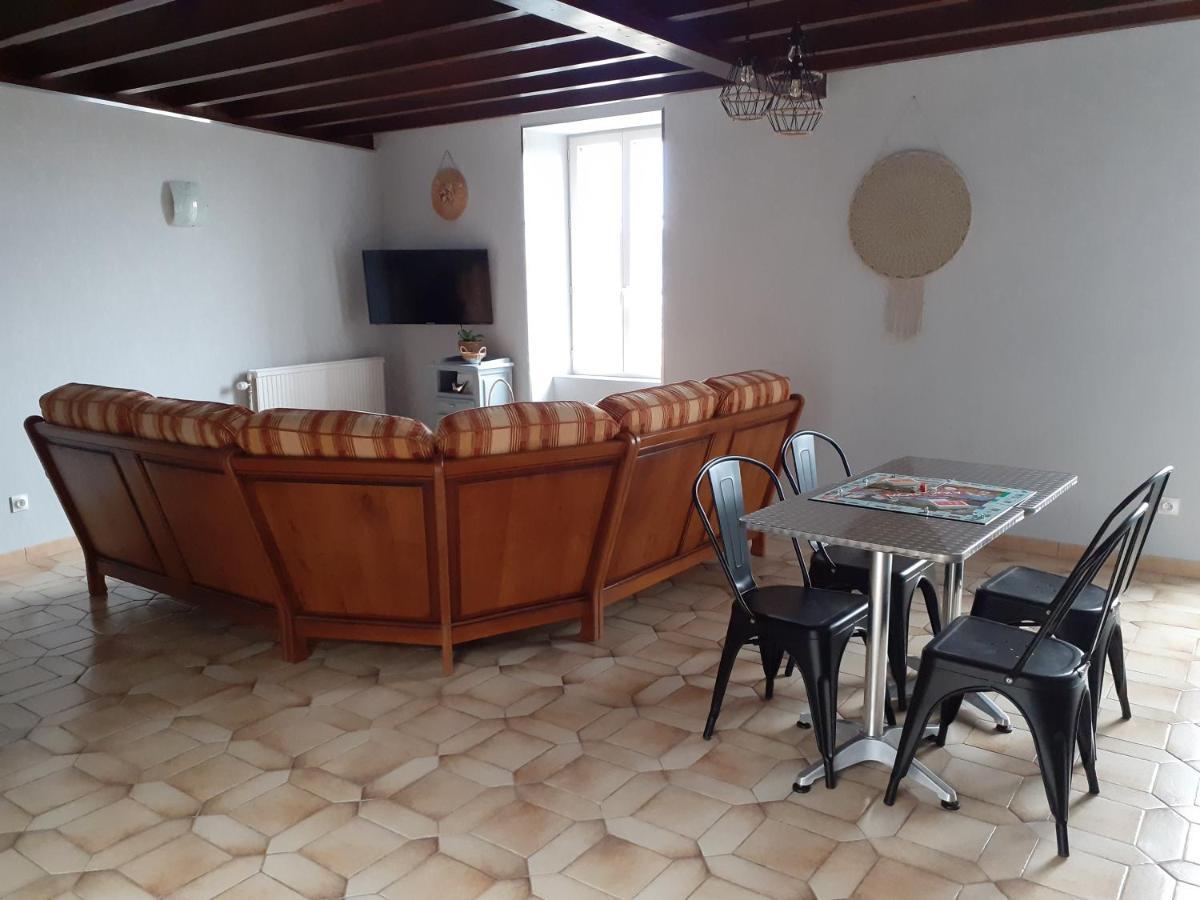 Maison Du Soleil Chez Isa Polignac  Luaran gambar