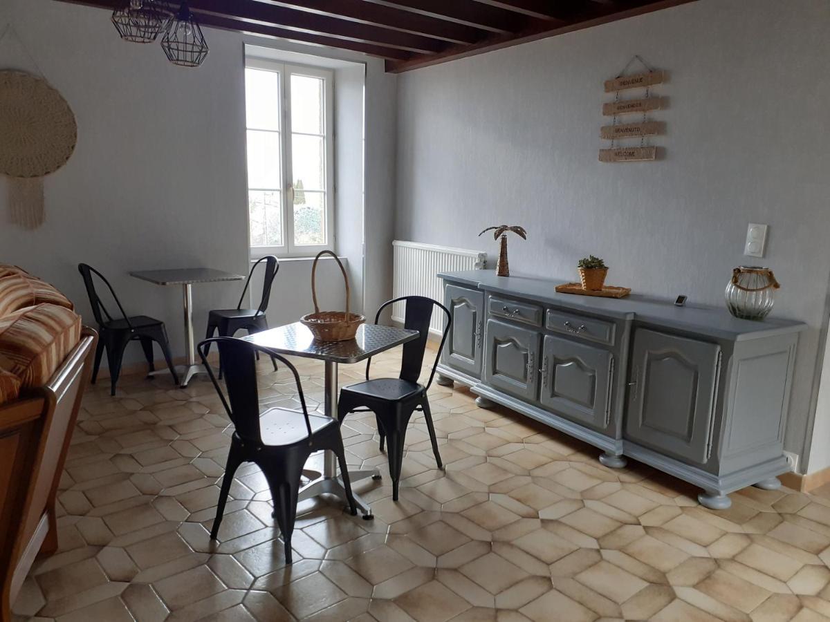 Maison Du Soleil Chez Isa Polignac  Luaran gambar