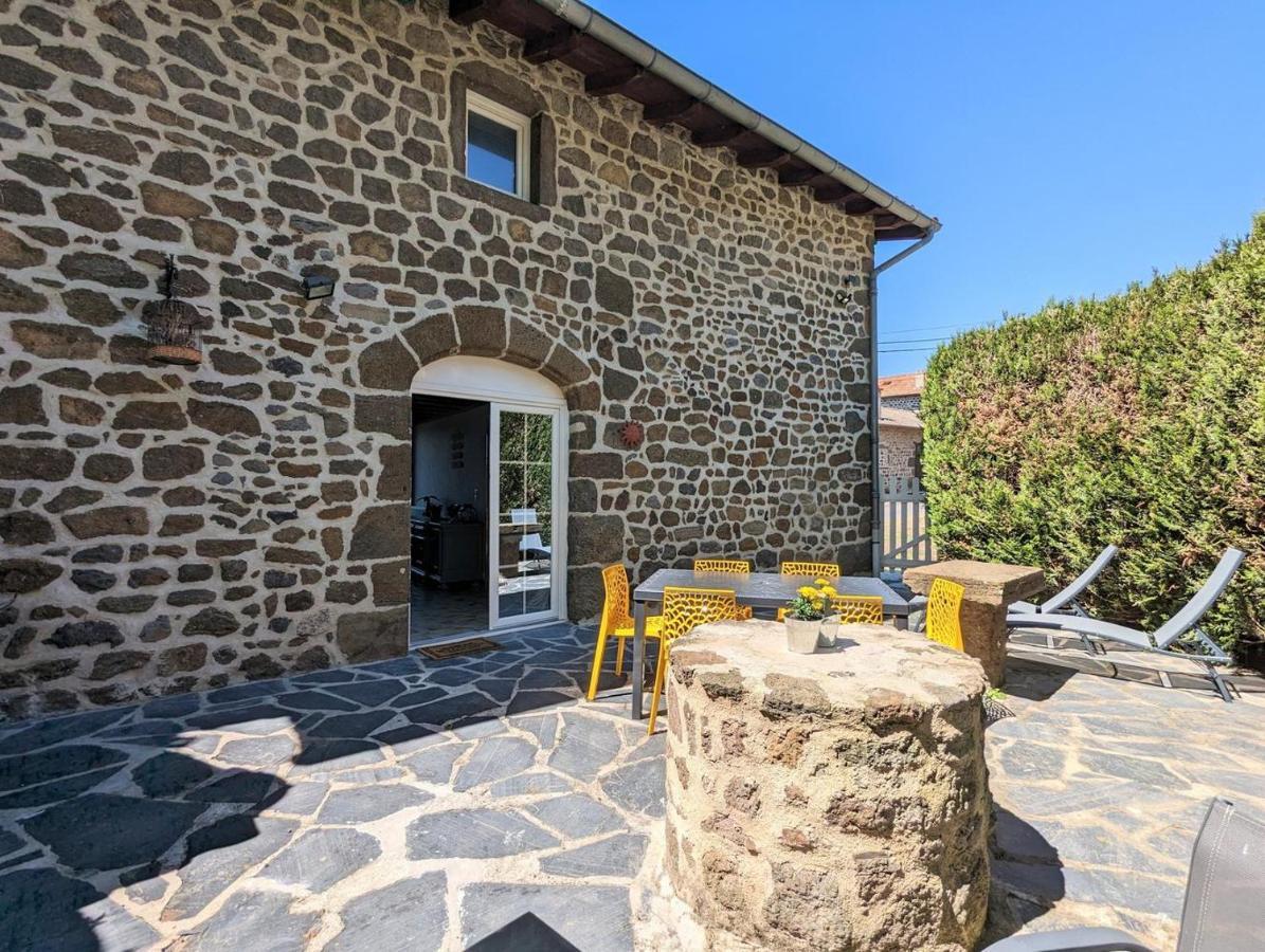 Maison Du Soleil Chez Isa Polignac  Luaran gambar